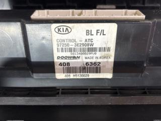 Блок управления климат-контролем Kia Sorento BL D4CB 972503E290 5 ракурс