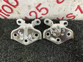 Петля дверная правая передняя Kia Bongo PU J3 2 ракурс