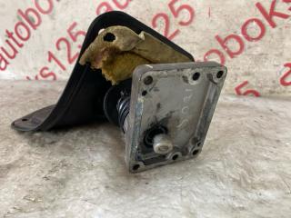 Ручка кпп Kia Sorento BL D4CB 3 ракурс Ручка кпп Kia Sorento BL D4CB 3 ракурс