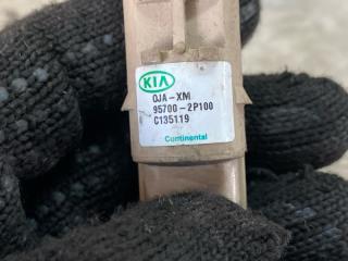 Датчик парктроника задний Kia Sorento XM D4HA 957002P100 5 ракурс