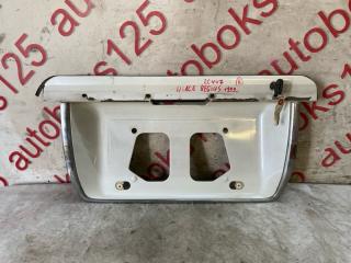 Накладка на багажник Toyota Hiace Regius RCH47 3RZ-FE 7545026030 1 ракурс