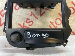 Консоль магнитофона Kia Bongo PU J3 3 ракурс Консоль магнитофона Kia Bongo PU J3 3 ракурс