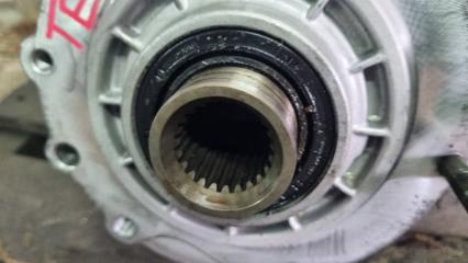 Раздатка HYUNDAI Terracan HP J3 47000H1080 2 ракурс