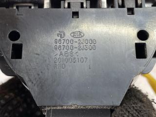Кнопка управления магнитолой на руль Mohave 2008 HM D6EA