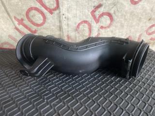 Патрубок воздушного фильтра Kia Mohave HM D6EA 282102J050 1 ракурс