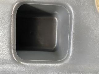 Пластик салона правый Kia Bongo PU J3 858604E400, 858634E400, 858534E400 4 ракурс