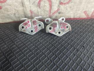 Петля дверная правая передняя Kia Bongo PU J3 4 ракурс