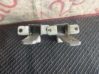 Крепление капота Hyundai Porter D4CB 5 ракурс