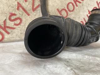 Патрубок воздушного фильтра Hyundai Terracan HP J3 28138H1930 3 ракурс