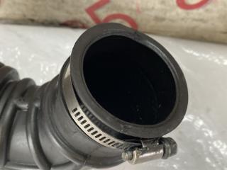 Патрубок воздушного фильтра Hyundai Terracan HP J3 28138H1930 4 ракурс