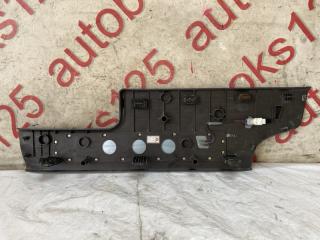 Накладка на порог правая задняя Kia Mohave HM D6EA 858822J600 1 ракурс
