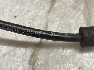 Датчик abs правый передний Kia Sorento BL D4CB 956713E310 4 ракурс