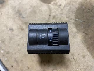 Запчасть кнопка корректора фар Volkswagen Polo 2015