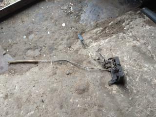 Замок боковой двери передний левый Renault Logan 2009