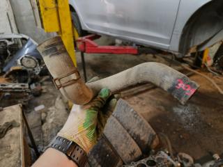 Запчасть патрубок охлаждения Kia Spectra 2008