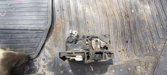 Замок боковой двери задний правый Renault Logan 2 2017