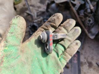 Запчасть концевик дверной Hyundai Accent 2003