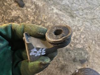 Запчасть крепление радиатора Daewoo Nexia 2011