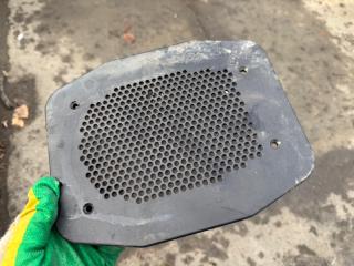 Запчасть накладка (сетка) динамика BMW X5 2009