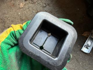 Запчасть уплотнитель кузова BMW X5 2009