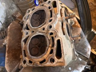 Запчасть головка блока цилиндров Subaru impreza 2007