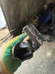 Замок боковой двери передний левый Renault Logan 2013