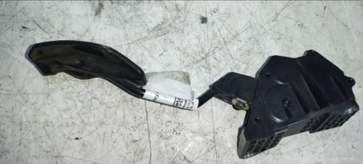 Запчасть педаль газа toyota camry