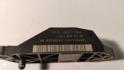 Запчасть датчик srs задний MERCEDES CLS-Class C219 A0018209326 Б/У Датчик SRS задний MERCEDES CLS-Class C219 A0018209326 Б/У