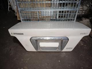 Крышка багажника mitsubishi Galant