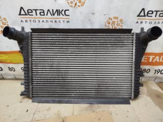 Запчасть интеркулер Volkswagen Passat 2011