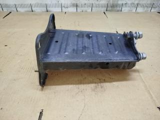 Кронштейн усилителя передний правый GS450H 2008 GWS191 2GRFSE