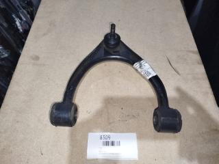 Запчасть рычаг передний правый toyota mark II