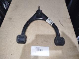 Запчасть рычаг передний правый toyota mark II