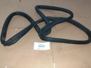 Уплотнитель дверного проема задний citroen DS4 Б/У Уплотнитель дверного проема задний citroen DS4