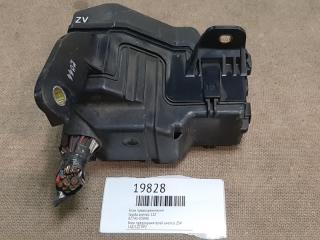 Блок предохранителей toyota avensis