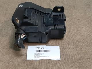 Блок предохранителей toyota avensis