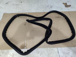 Уплотнитель дверного проема передний volvo S80 Б/У Уплотнитель дверного проема передний volvo S80