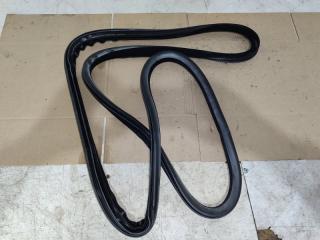 Уплотнитель дверного проема передний volvo S80 Б/У Уплотнитель дверного проема передний volvo S80