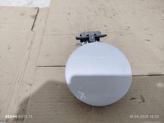 Запчасть лючок бензобака toyota vitz