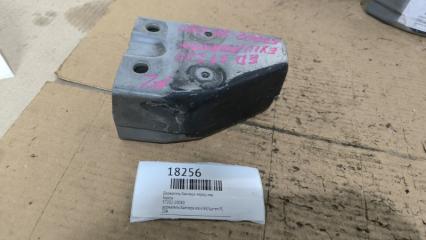 Фото запчасти держатель бампера передний левый toyota Carina ED Б/У запчасть Запчасть держатель бампера передний левый toyota Carina ED
