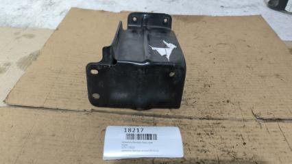 Запчасть держатель бампера передний правый toyota Windom