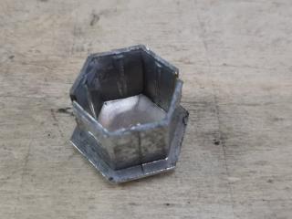 Запчасть колпачок гайки колеса PEUGEOT 3008