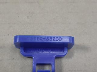 Запчасть клипса toyota CH-R 2017