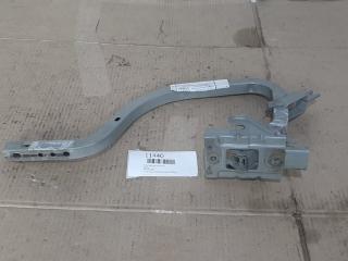 Запчасть петля крышки багажника задняя правая toyota