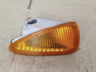 Запчасть указатель поворота передний левый toyota Cavalier