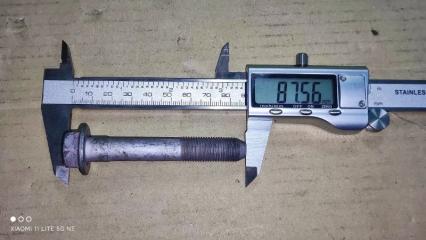 Фото запчасти болт honda CR-V Б/У запчасть Запчасть болт honda CR-V