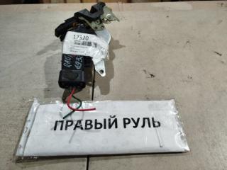 Запчасть замок двери передний левый toyota