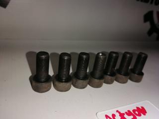 Запчасть болт маховика SsangYong Actyon Sports 2010