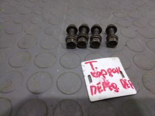 Фото запчасти болт карданного вала тагаз tager 2010 Б/У запчасть Запчасть болт карданного вала тагаз tager 2010