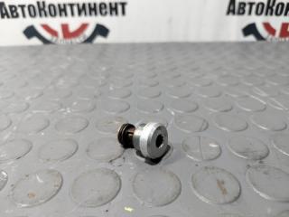Фото запчасти болт поддона двигателя Audi A6 2004 Б/У запчасть Запчасть болт поддона двигателя Audi A6 2004